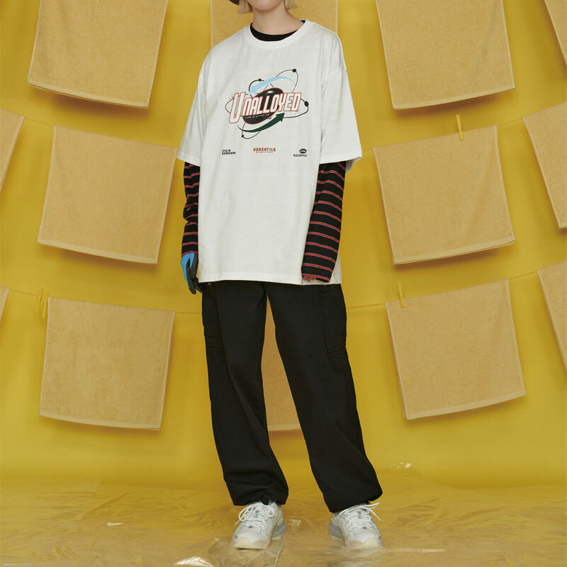 [UNALLOYED] LAUNDRY T SHIRT CRAVITY 着用