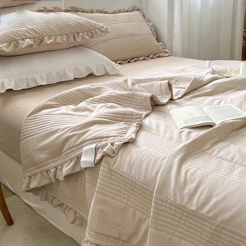 韓国 夏用 キルト 春夏布団 薄い布団 肌掛け布団 抗菌防臭 柔らかな肌触り エアコン対応 薄手 軽量 4,554円