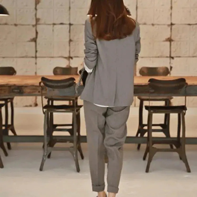 春ジャケットアウター 入園式 2oo円OFF! スーツセットアップユニフォーム 入学式 テーラード ママスーツ 通勤 卒園式 人気【2枚購入で 二点セット 新作 】2025初春 制服オールインワン 4,813円