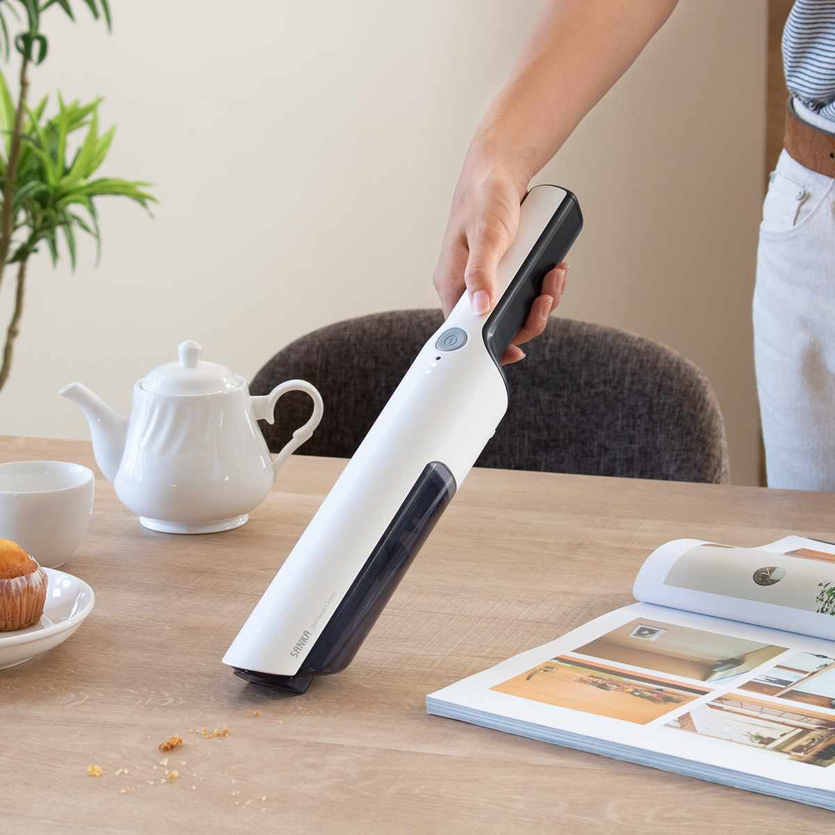 ハンディクリーナー 充電式 ハンディークリーナー 掃除機 コードレス 小型 コンパクト ミニ掃除機 ハンディ掃除機 軽量 スリム ホワイト シンプル 洗えるフィルター 車 ソファ 食べこぼし
