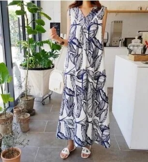 ワンピース ロング ロング丈 袖なし l Vネック フレア かわいい 大人可愛い きれいめ 大人 上品 おしゃれ アジアン ラフ エレガント 柄 リーフ柄 春 夏 20代 30代 40代