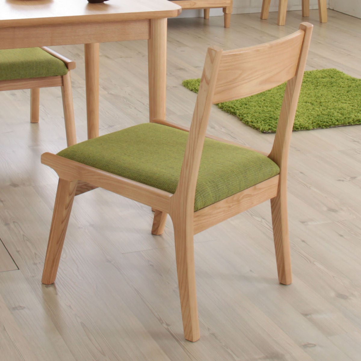 ダイニングチェア 座面高36cm 木製 グリーン 天然木 低い 低め いす 椅子 木目 座面 ファブリック 北欧 シンプル ナチュラル おしゃれ