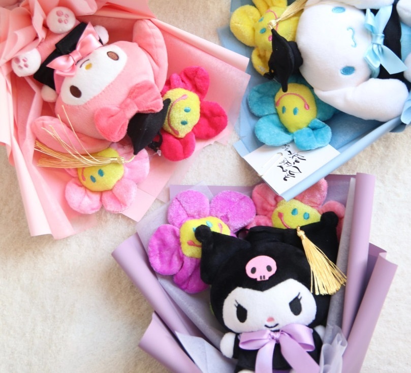 韓国＊サンリオ 学士帽 ぬいぐるみ花束 HANDMADE＊6TYPE＊マイメロ/クロミちゃん/ポチャッコ/シナモンロール/ポムポムプリン