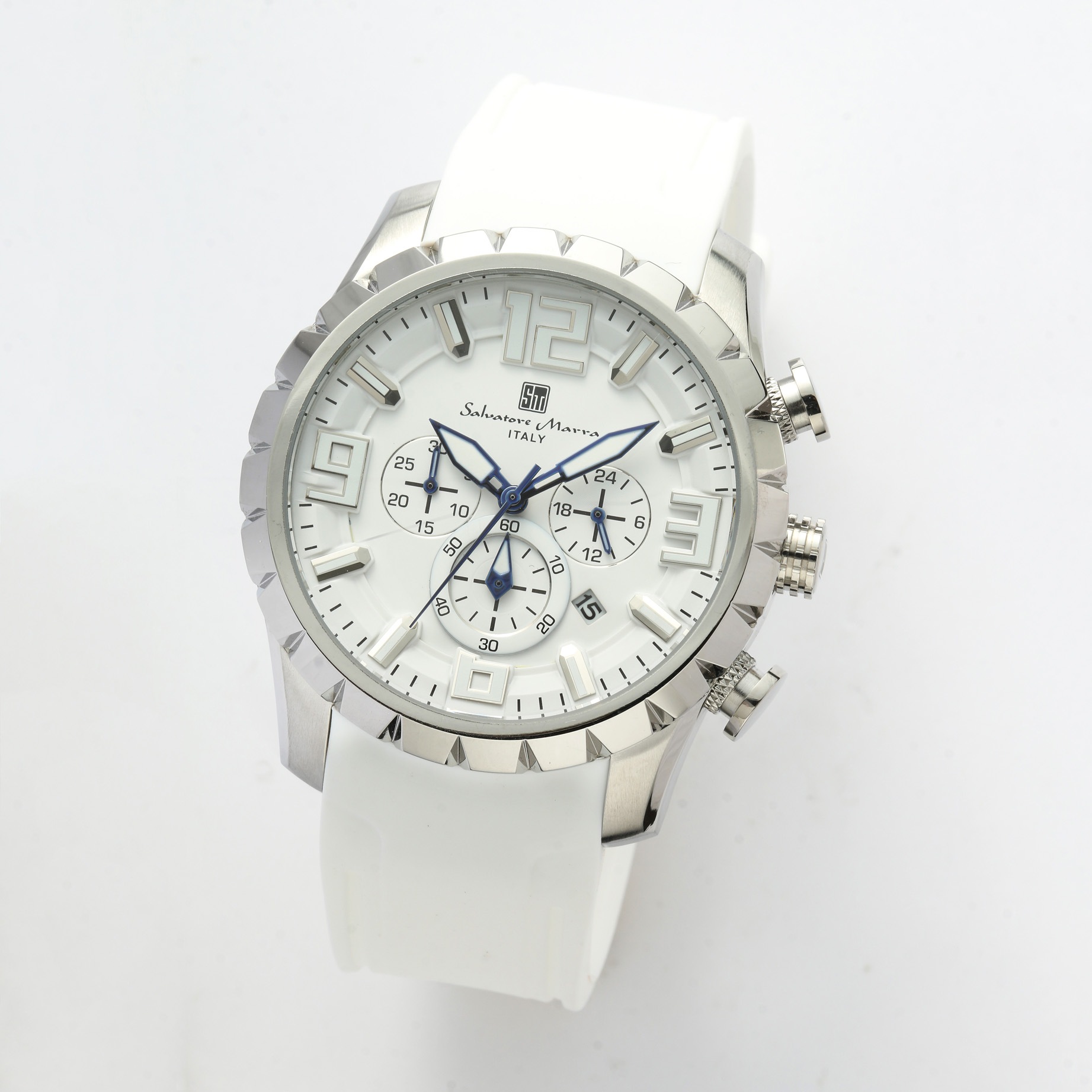 Salvatore Marra サルバトーレマーラ腕時計　クロノグラフ　SM22111-SSWHWH