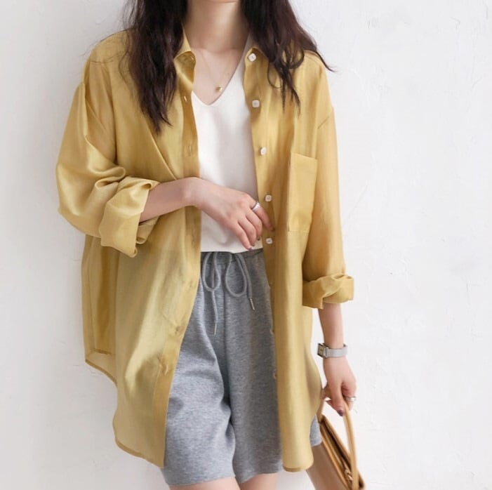 ４色 トップス シャツ レディース 夏 きれいめ 長袖 ゆったり 長袖 ドロップショルダー 萌袖 襟付き BIGシルエット バックリボン バックスリット バックコンシャス 前開き 透け感 シースルー