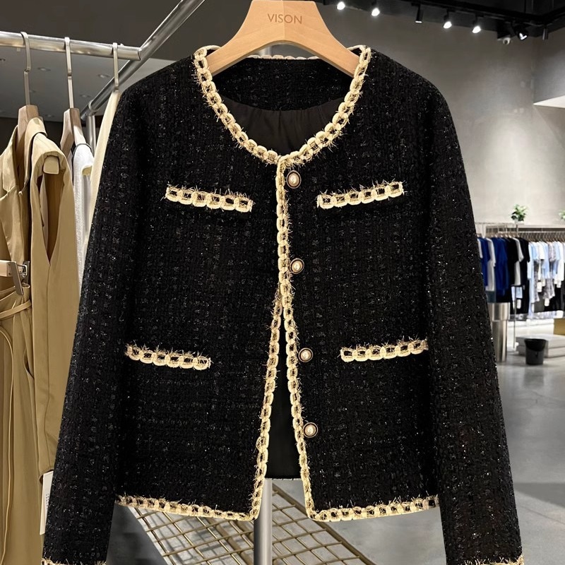 冬の女性の気質の小さいスーツのコートの女性の軽い熟している風の洋風の高級感の春と秋の新型の小さい香風