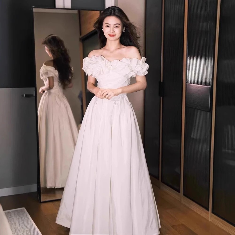 お呼ばれワンピース 結婚式ワンピース 着痩せ 結婚式ワンピース 結婚式ワンピース お呼ばれ 結婚式 ワンピース ワンショルダーのエレガントなイブニングドレスデザイン妖精のような軽いウェディングドレス