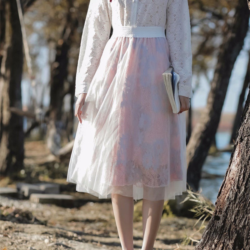 3065.シンプル 花柄レース膝丈スカート（ブルー）