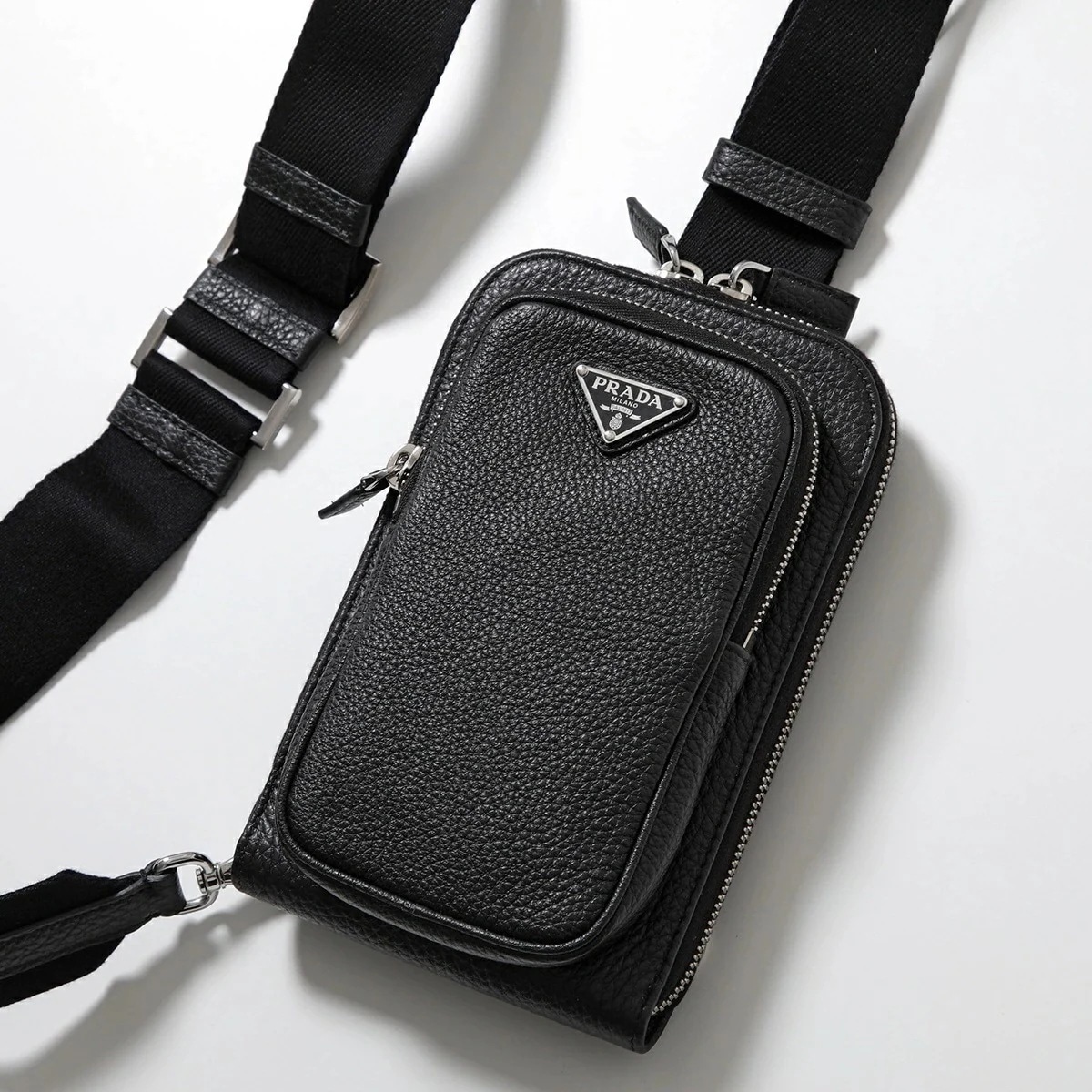 PRADA プラダ フォンケース 2ZH195 2BBE メンズ レザー ボディバッグ クロスボディ トライアングルロゴ ショルダーバッグ 鞄 F0002/NERO