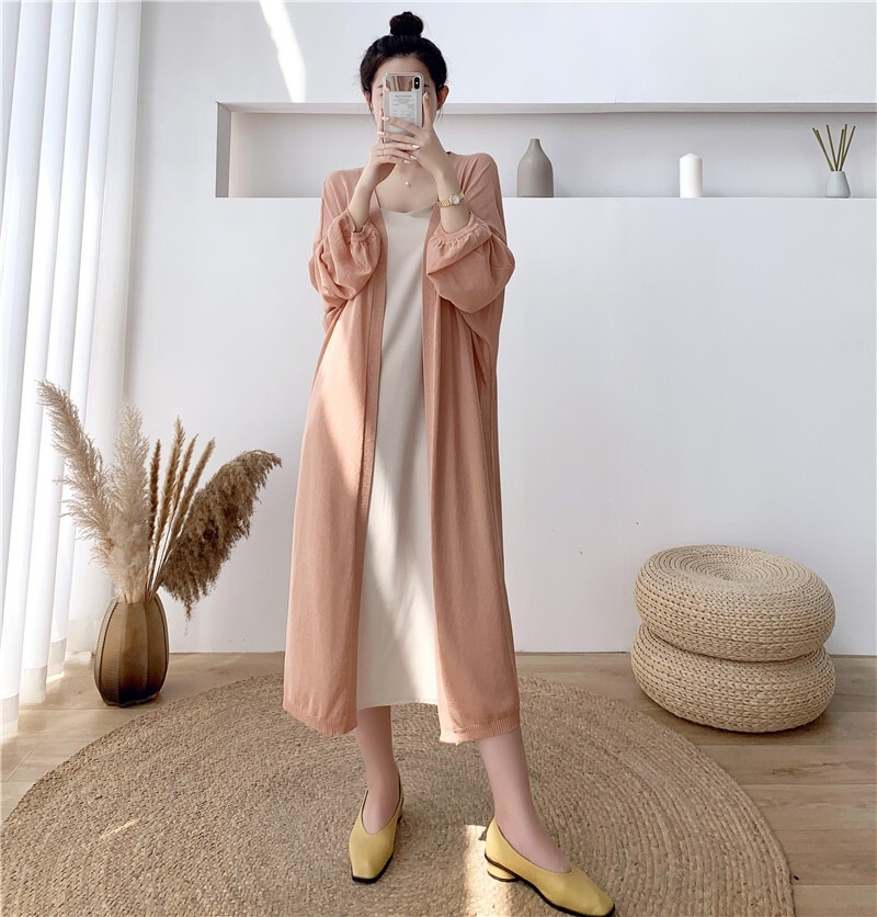 レディース トップス カーディガン 上着 羽織 ロング 長袖 ボリューム袖 萌袖 ワイド 前開き ケーブルニット 伸縮性 薄手 シンプル カジュアル おしゃれ ラフ ルーズ 無地 オールシーズン ママ 4,925円