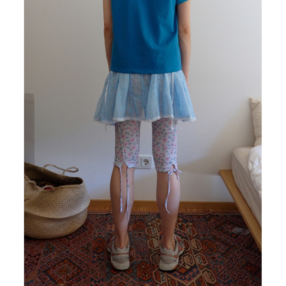 NOCONTENT フラワー ハーフ レギンス _ アリスブルー