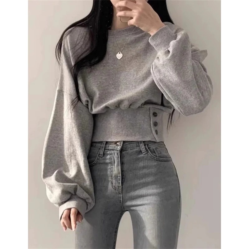 ゆったりスウェット パーカー Tシャツ 女性のための女性のための女性のための短い腰を抱きしめる丸いネックスウェットシャツのいたずらなデザインの感覚汎用ゆるいスリムな帽子のない長袖トップ