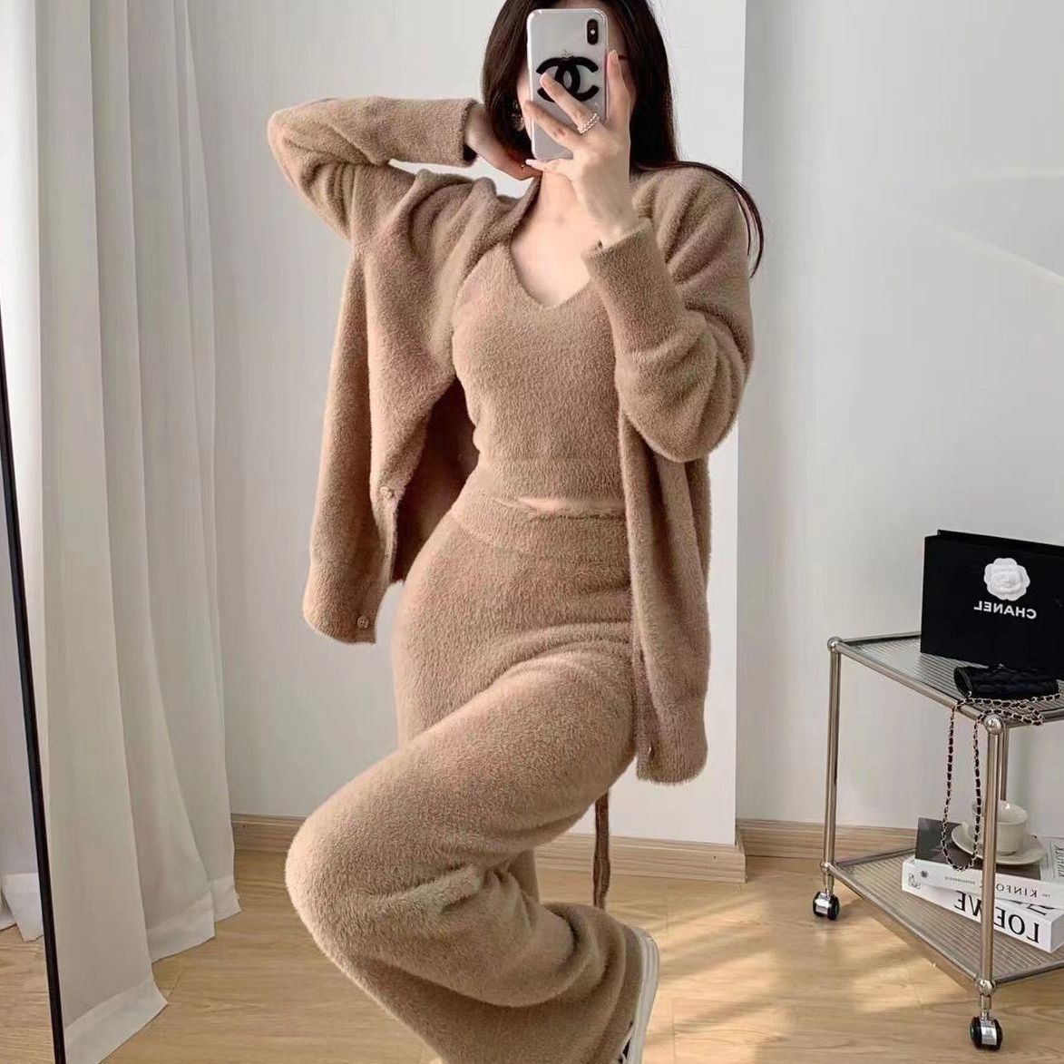 パンツロングパンツ純欲風ミンクの毛のようにストラップを着たセーターのカーディガンセットの女性ギャルの甘いクールなスカートの3セットの秋