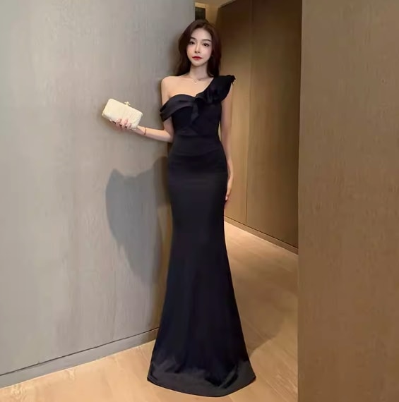 パーティードレス 3色 ワンショルダー ロング 無地 ロング 半袖 ホームパーティーアイテム 謝恩会 結婚式二次会 かわいい 大人可愛い きれいめ シンプル 上品 おしゃれ 誕生日 パーティー