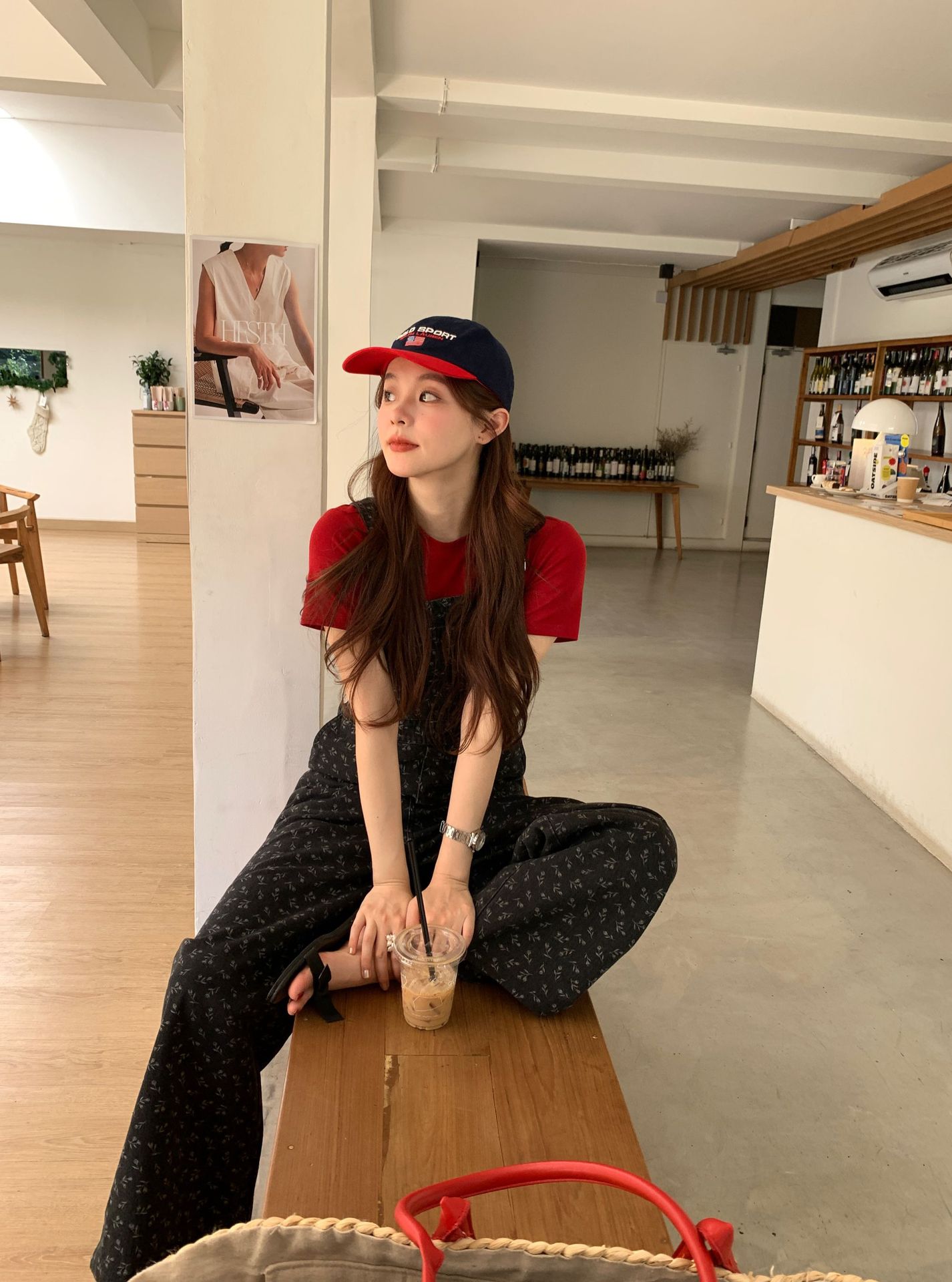 春の港風ハイウエストデニムロングパンツストレートサロペット女 コーデ完成 サロペット オールインワン レディース ワイドパンツ サロペットパンツ