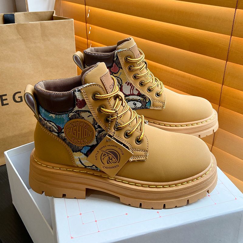 ショートブーツ 厚底サンダル アウトドア女性秋冬厚底ハイトップ革ブーツ子供モデル英国百ショートブーツ女性防水滑り止め