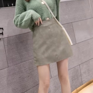 レディース ボトムス スカート ミニスカート Aライン ミニ丈 ハイウエスト かわいい 大人可愛い きれいめ シンプル 上品 おしゃれ かっこいい レトロ こなれ感 個性的 主役級 存在感