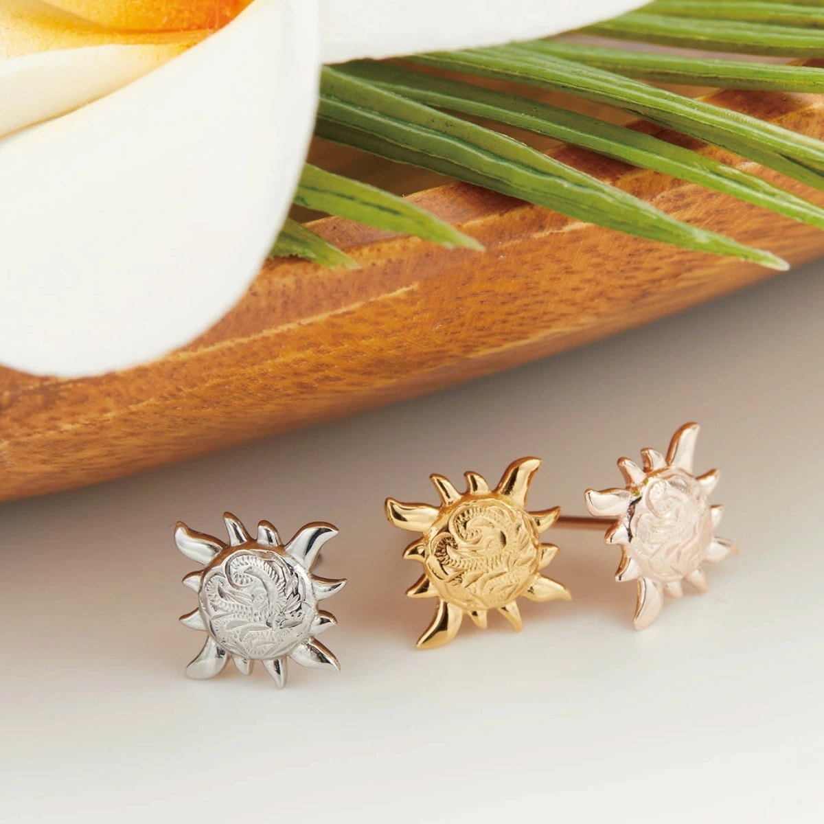 ピアス レディース サージカルステンレス316L製 太陽 ハワイアンジュエリー 片耳用 1個売り