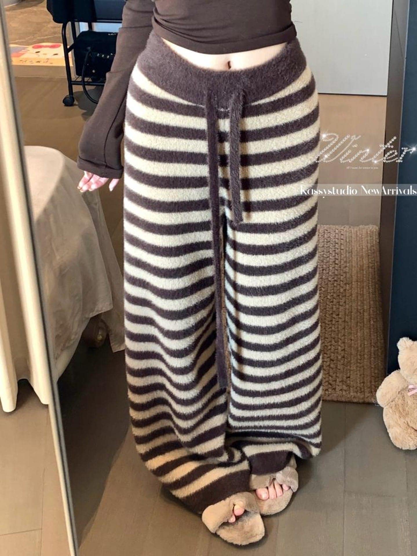 ニットパンツ レディース ワイドパンツ ボーダー柄 シャギー 2026 秋冬 ハイウエスト 暖かい もこもこ ふわふわ 極暖 ルームウェア 部屋着 韓国 ファッション ストリート カジュアル