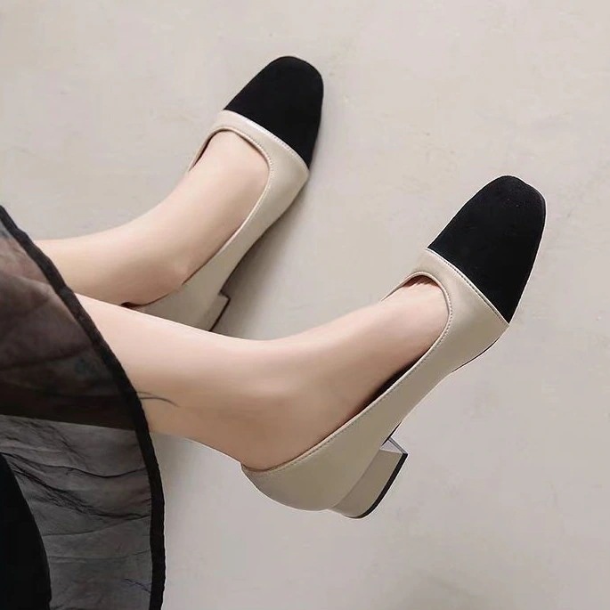 スタイルアップ！ヒールパンプス サンダル 丸いつま先ハイヒールシングルシューズ2025ライトマウス大サイズカラーブロッキングワークシューズスプリング新しい厚いかかとシングルシューズ