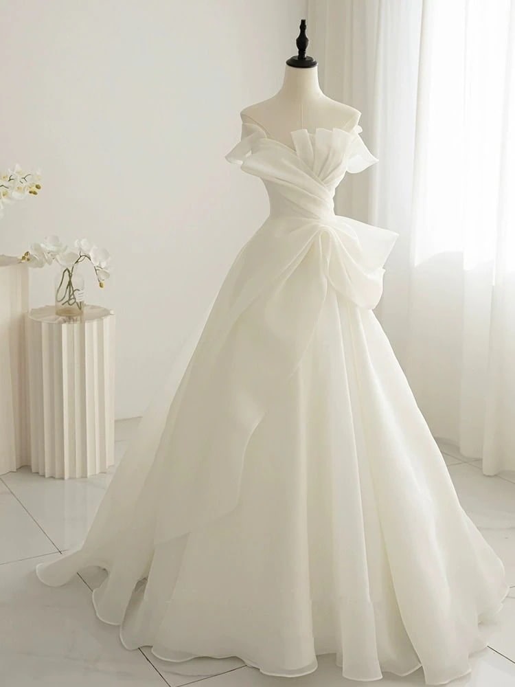 ストラップレスのウェディングドレス 2025 花嫁スーパーハイエンドドレス女性の結婚式のリトルプリンセスドレス