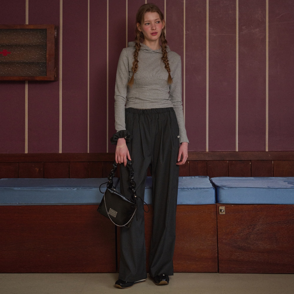 Two-tuck striped slacks [Dark Gray]