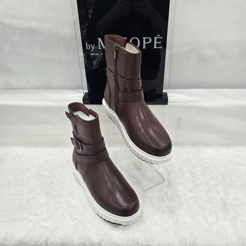 By 女性ファー裏地バックルアンクルブーツ 612HT446FF001 BROWN 2 JJ