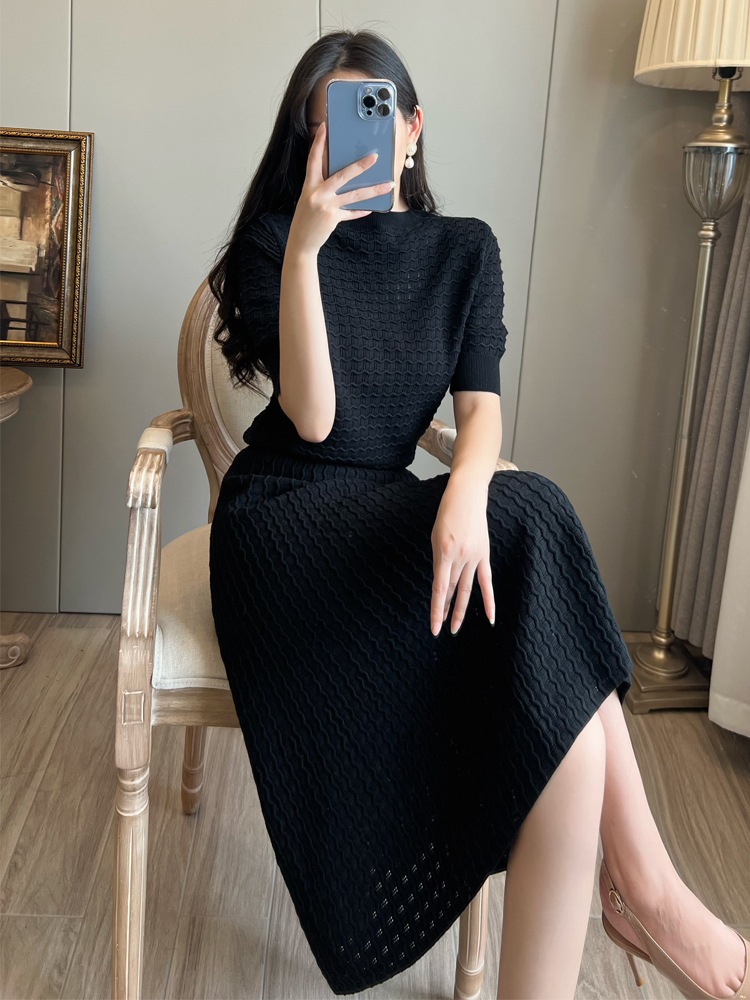 セットアップ 2色 サマーニット 半袖 ボートネック 無地 ロング 半袖 パーティースタイル ミモレ丈 オフィススタイル エレガントスタイル カジュアルスタイル コーディネートセット