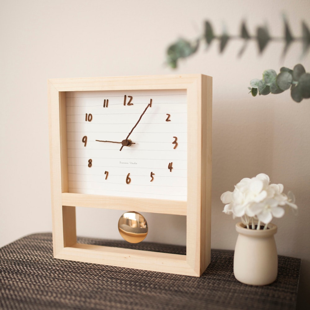 Banana Studio 4種 屋根裏部屋ノート (Air) スイングチュー ペンデュラム 無騒音のインテリア時計