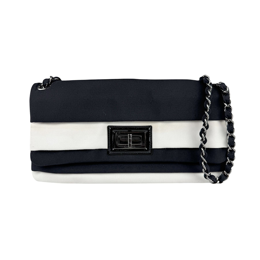 シャネル CHANEL ショルダーバッグ 2.55 ナイロン ブラック×ホワイト レディース z5649