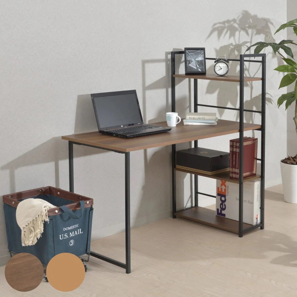 デスク 幅120cm ラック付き 木目調 パソコンデスク 机 PCデスク シンプルデスク オフィスデスク 本棚付き SOHOデスク 在宅ワーク 収納 棚付き スチール脚 木目調天板 大人 勉強机