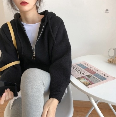 デート モテコーデ トップス パーカー トレーナー 袖あり 長袖 萌袖 フード付き ファスナー 前開き かわいい 可愛い シンプル カジュアル おしゃれ お洒落 かっこいい 女子