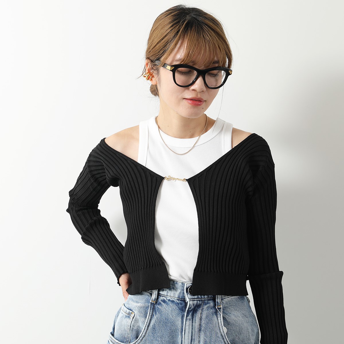 JACQUEMUS ジャックムス カーディガン La maille Pralu longue 223KN500 2190 レディース ロゴチャーム リブ ニット ショート丈 カラー2色