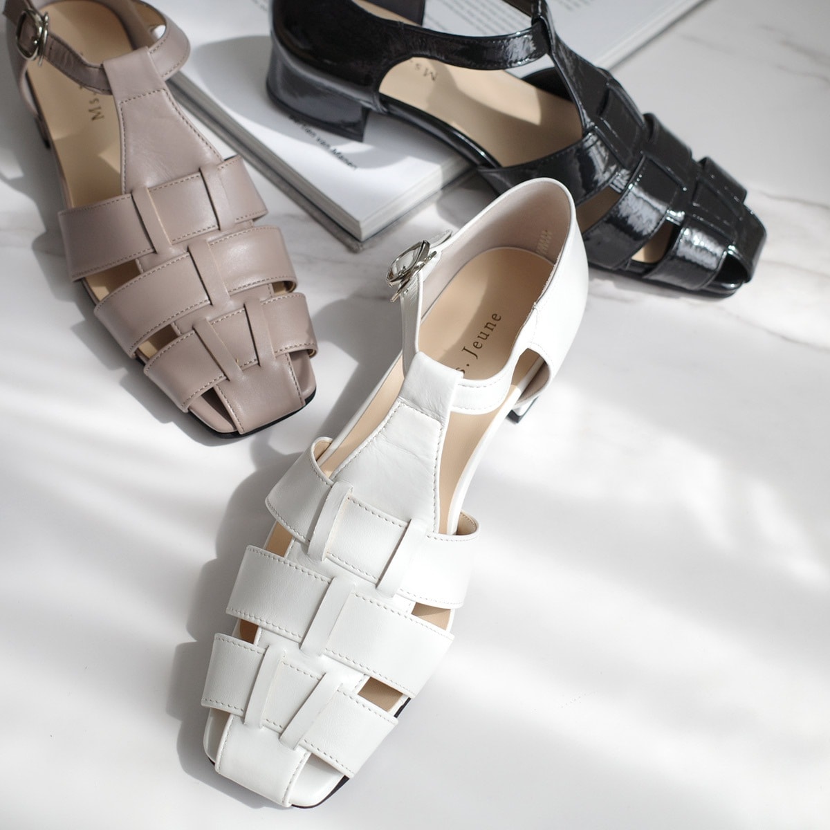 日本製本革編み上げサンダルグルカサンダル レディース 9,504円