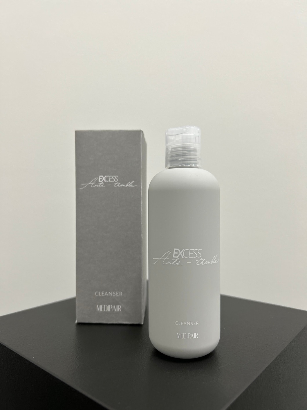 メディフェアアンチアクセストラブルクレンザー(150ml) + マスクパックをプレゼント