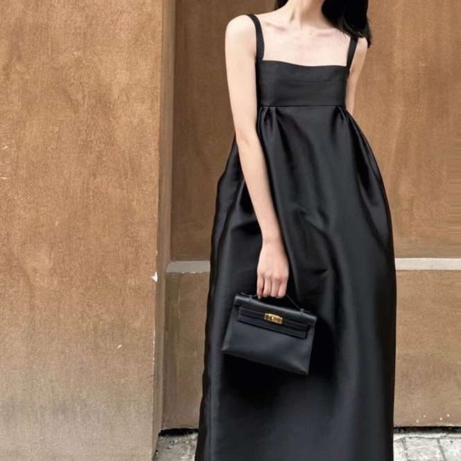 バックレスサスペンダーワンピース ワンピース ノースリーブ スクエアネック Aライン ポケット ロング丈 ハイウエスト スリム 細身 韓国 レディース オルチャン 可愛い 大人可愛い