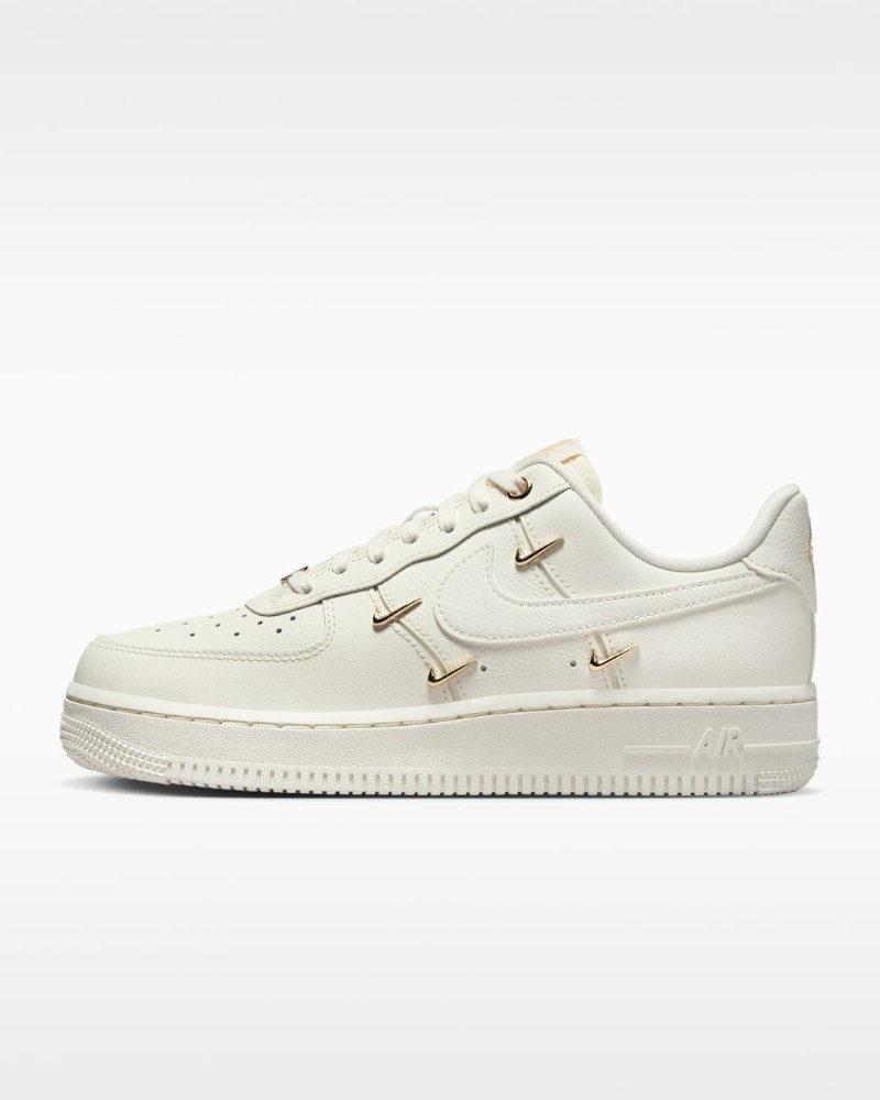 Air Force 1 07 LX ウィメンズシューズ FV3654-111 韓国大人気
