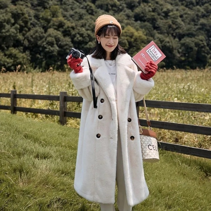 韓国スタイルの新しい毛皮コート秋と冬の毛皮コートの女性の厚く長くなったミンクベルベットコート緩い
