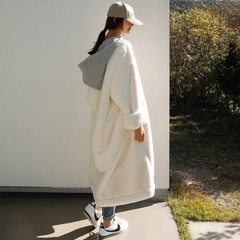 アウター コート ロングコート 長袖 前開き ファスナー ポケット ロング丈 フード付き ふわふわ かわいい 大人可愛い きれいめ シンプル 上品 おしゃれ かっこいい カジュアル こなれ感 個性的