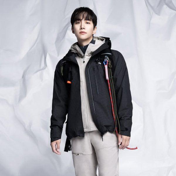 24 FW 男性 イ・ジュノ パスファインダー スペクター 3L 防水ジャケット 7K50505
