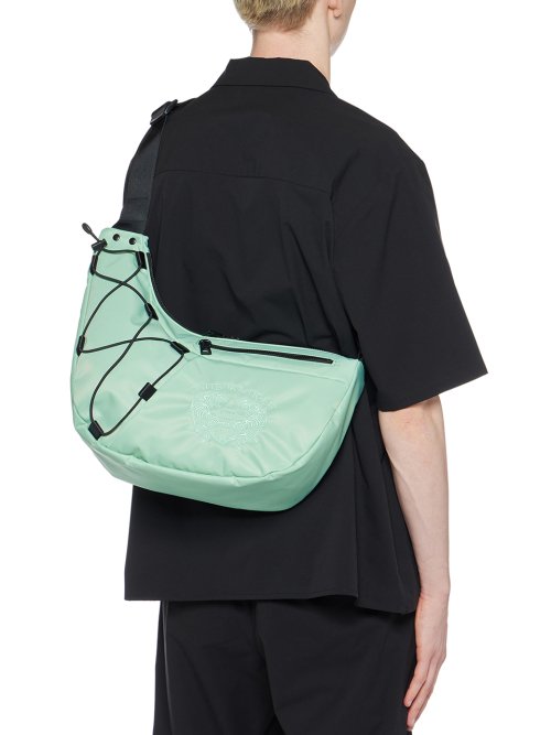 オニツカタイガーグラフィックメッセンジャーバッグ 3183A881_303