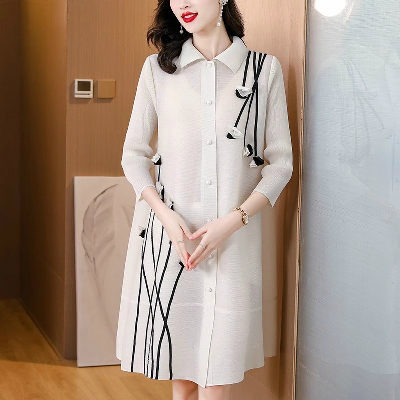 シャツワンピース ホワイト ピンク 大人かわいい 秋 長袖 50代 ワンピース 美人 レディース 華やか 立体的 パープル 花 膝丈 40代 大きいサイズ ブラック Aラインワンピース 30代 上品