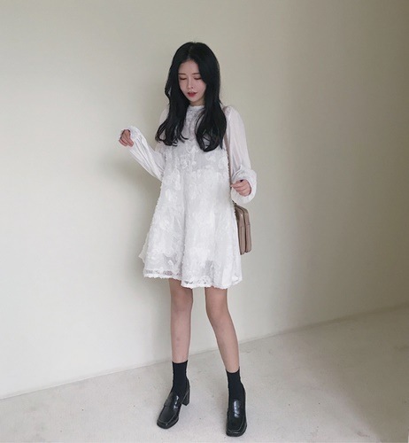 1324．3D花柄プリーツシフォンワンピース（ホワイト）　上品 大人 かわいい 長袖 花柄 お呼ばれ 女子会