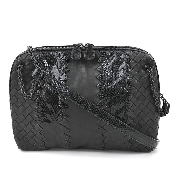 Qoo10] BOTTEGA VENETA 斜め掛けショルダーバッグ イントレチャー