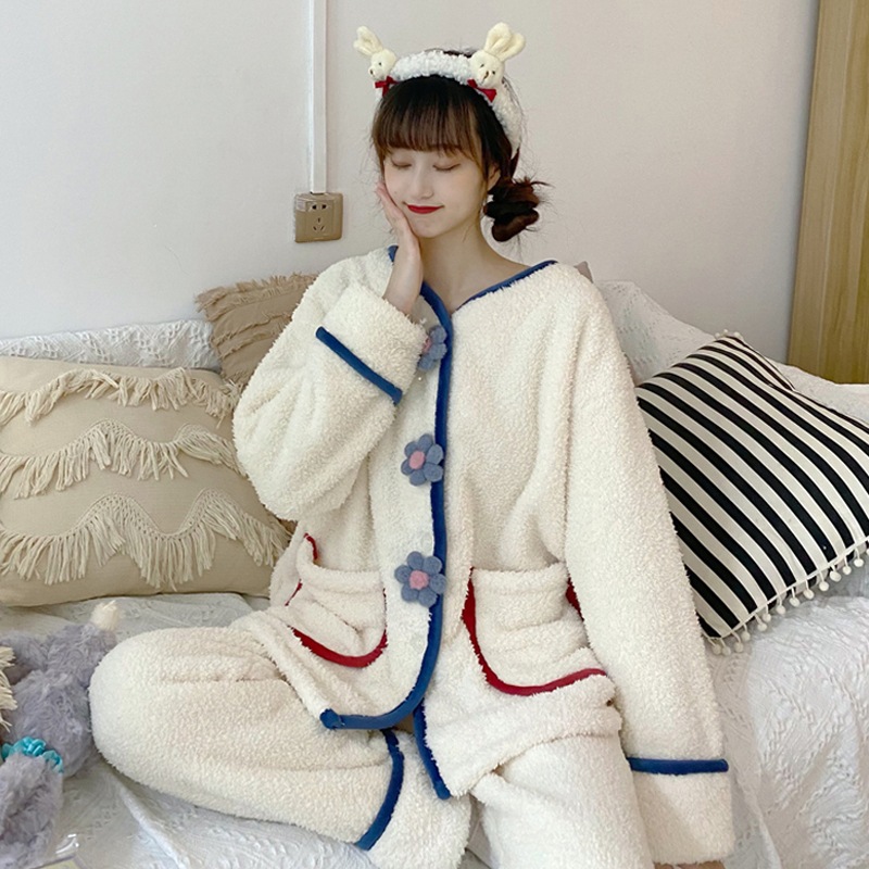 レディースパジャマ 長袖 前ボタン 白 襟なし