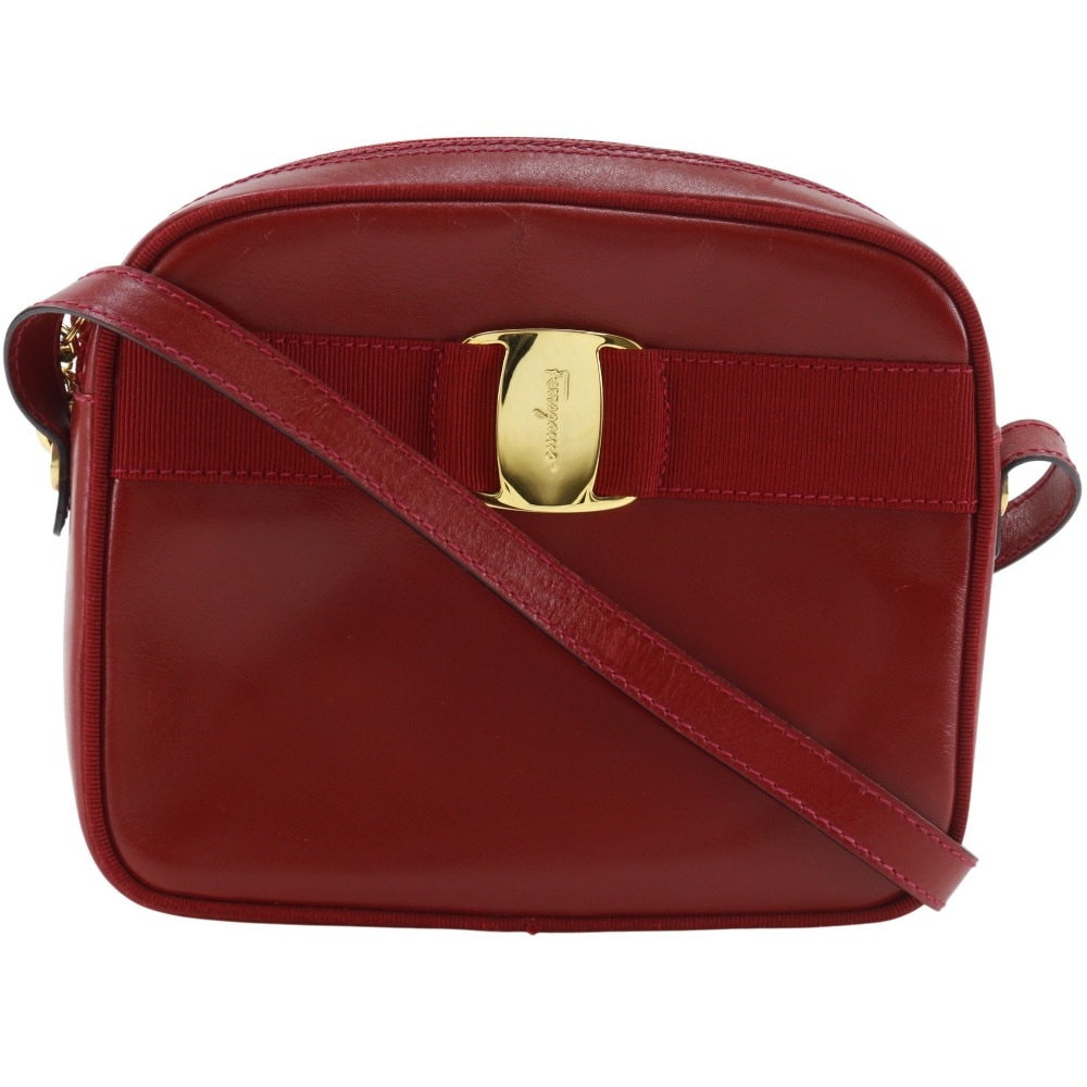 Salvatore Ferragamo サルヴァトーレフェラガモ ヴァラ D21 3096 ショルダーバッグ カーフ 赤 レディース 中古品 A-ランク