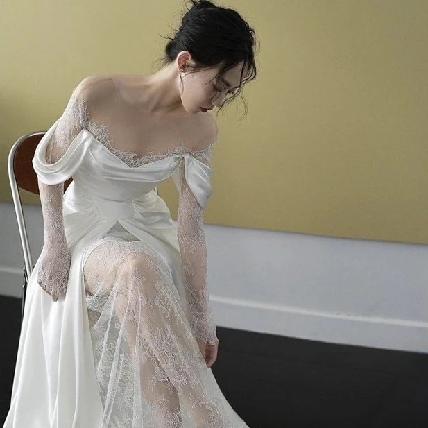 今年人気爆発中結婚式フレンチレース レッグウォーマーホワイトレトロ ドレス ワンピース ウエディングドレス ワンショルダー 花嫁 披露宴 二次会 謝恩会 発表会 演奏会 女子会