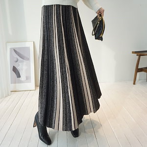 カラーストライプニットスカート 韓国ファッション フェミニンな雰囲気 最新トレンド