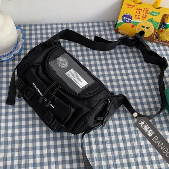 バッグ バック カバン かばん 鞄 ショルダーバッグ 肩掛けバッグ ワンショルダーバッグ 斜めがけバッグ 斜め掛けバッグ ボディバッグ レザーバッグ ナイロン 無地 人気 おすすめ 大人