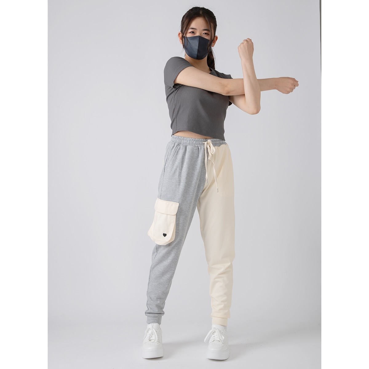 ニットカーゴパンツ+レデイースカート 綺麗 可愛いスカート 体型カバー 2023年人気スカート エレガント 着痩せ 日常 デート カジュアル 秋 春 夏 冬 オリジナル BLACKHEART お洒落な